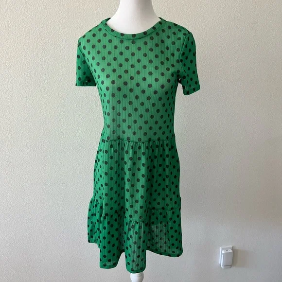green emerald velvet dress NEW Zara Green Polka Dots Sleeveless Cami Camisole Midi Tank Wrap Dress  Size M main image 0